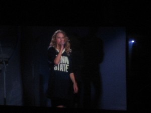 taylor_swift_in_penn_state_t_shirt